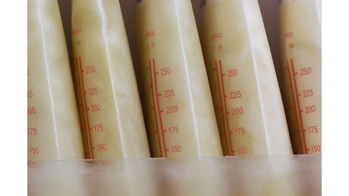 Mikah doou mais de 56 litros de leite - Shutterstock