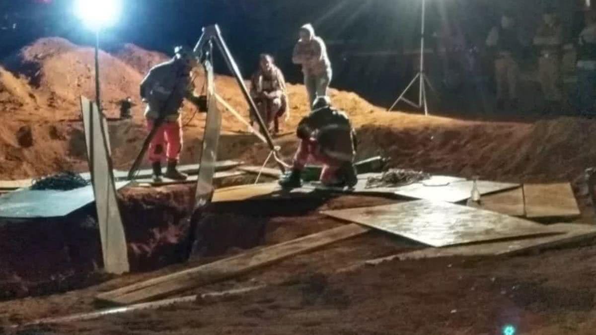 Corpo de Bombeiros no resgate de criança em Carmo do Paranaíba (Foto/Reprodução: Corpo de Bombeiros/Divulgação)