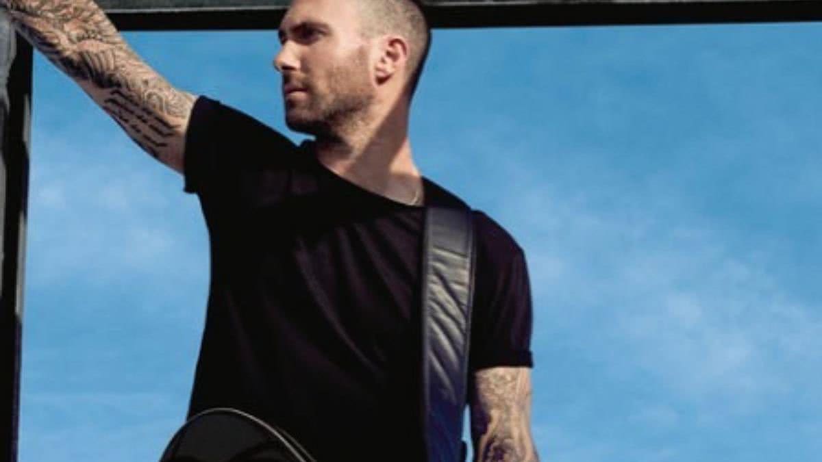 Suposta traição de Adam Levine com modelo - Reprodução/Instagram @adamlevine