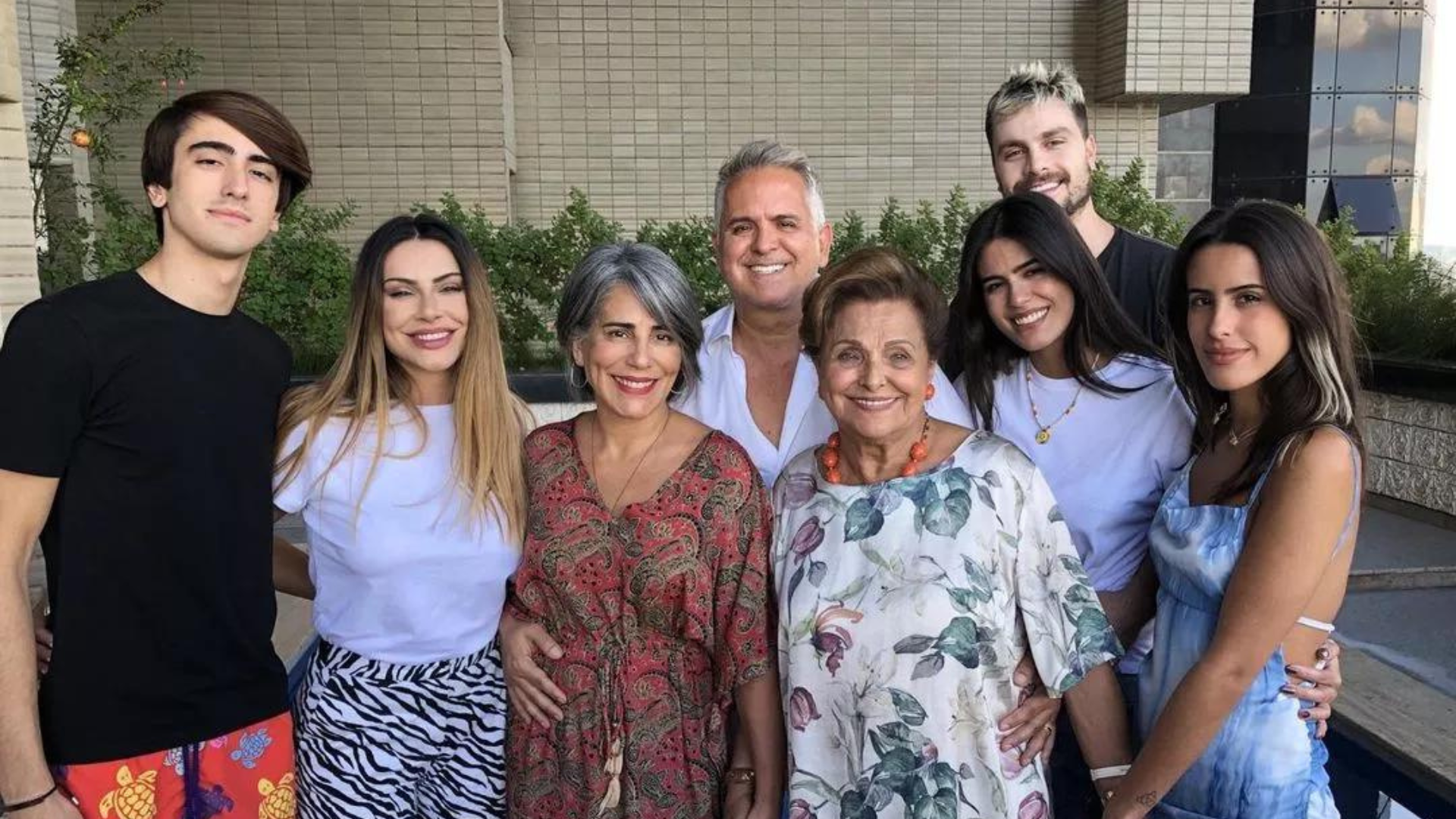 Glória Pires e filhos