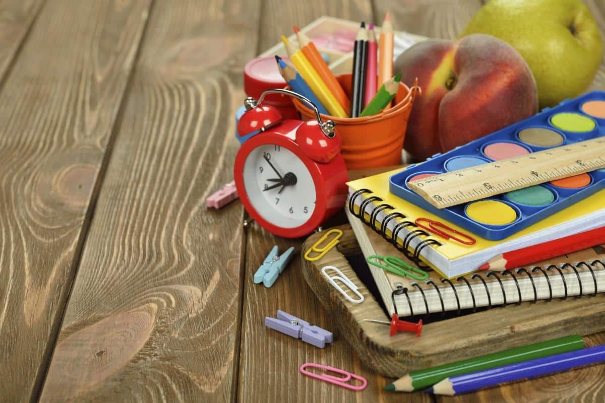 Ir para escola é bom, mas é preciso cuidado