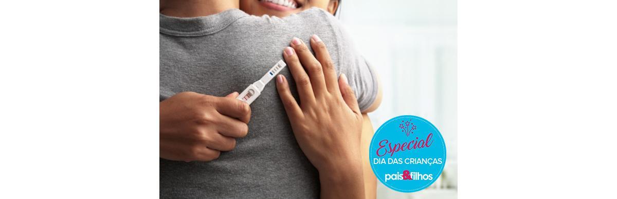9 casais que contaram da gravidez para os pais de maneiras criativas e emocionantes
