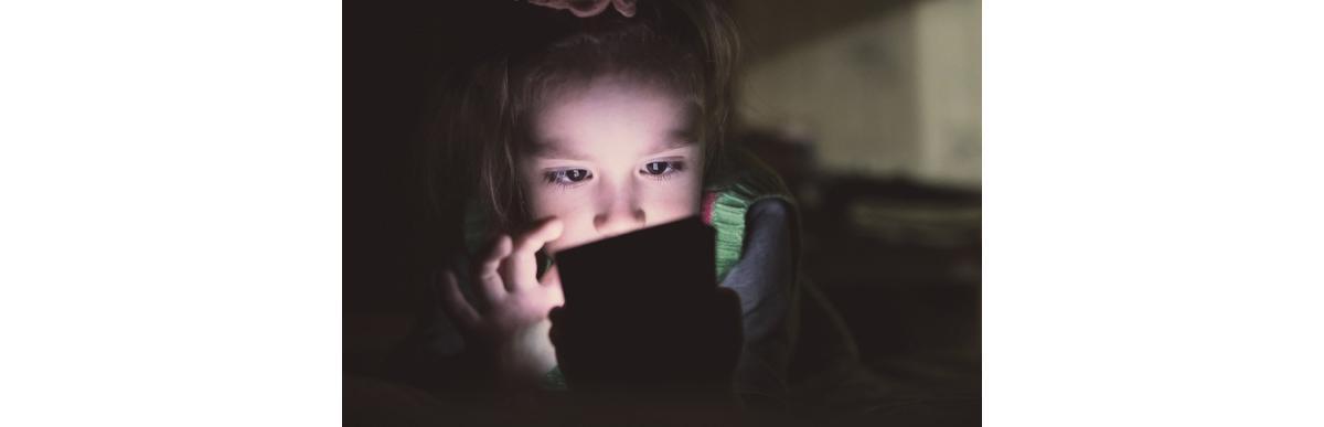 Saiba como educar seu filho para usar a internet de forma certa