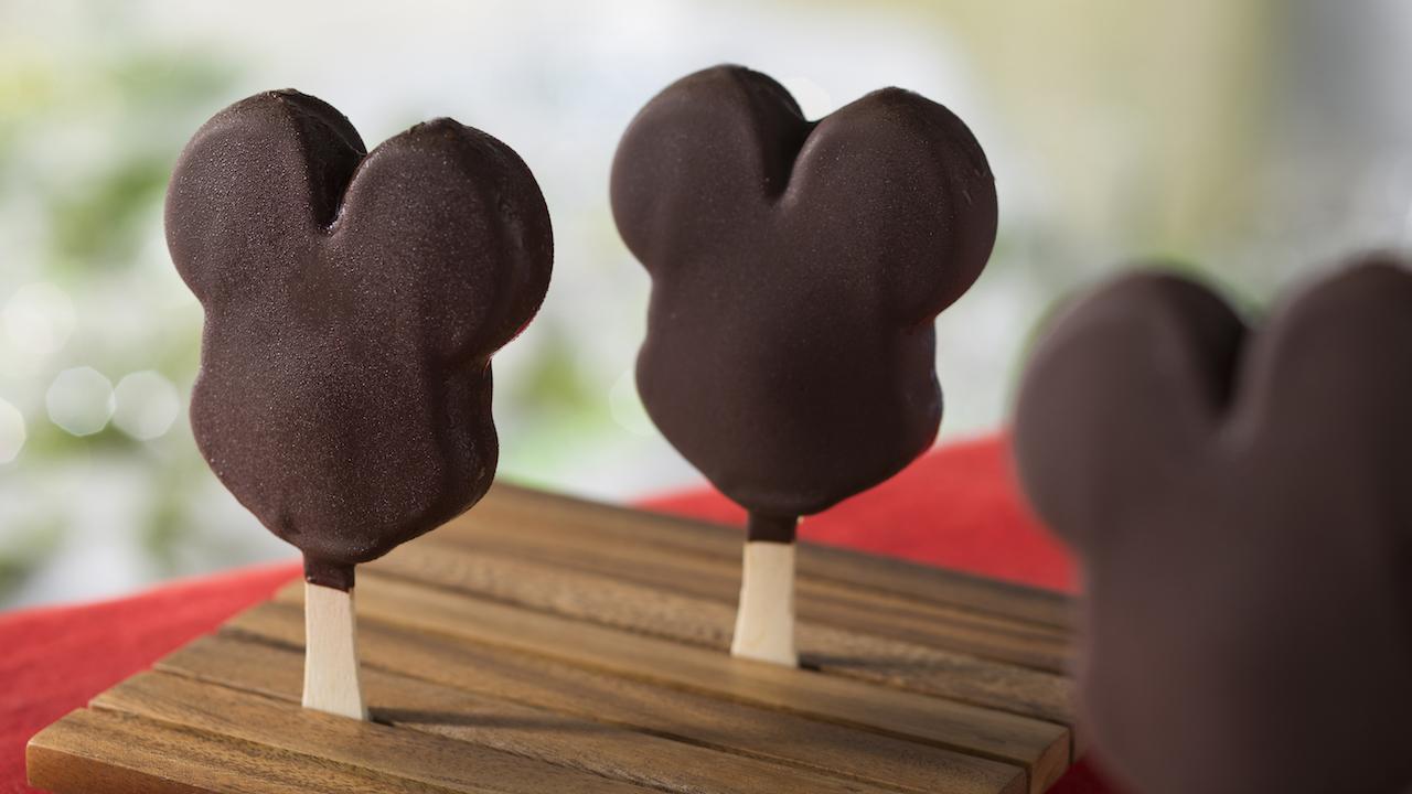 O Mickey Mouse fez 90 anos e a festa não para!