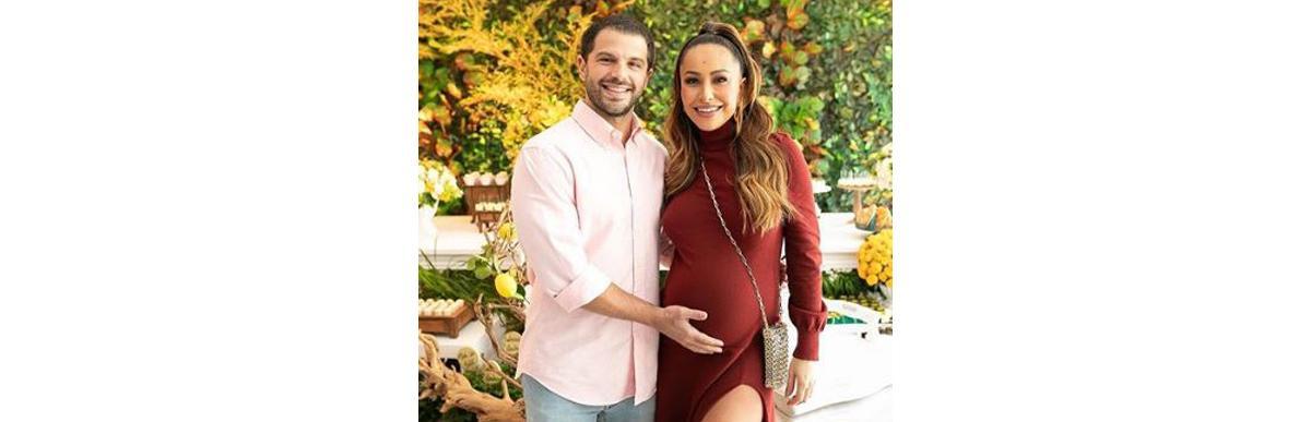 Duda Nagle posta foto se declarando para Sabrina, Zoe e Leda no Dia Internacional das Mulheres