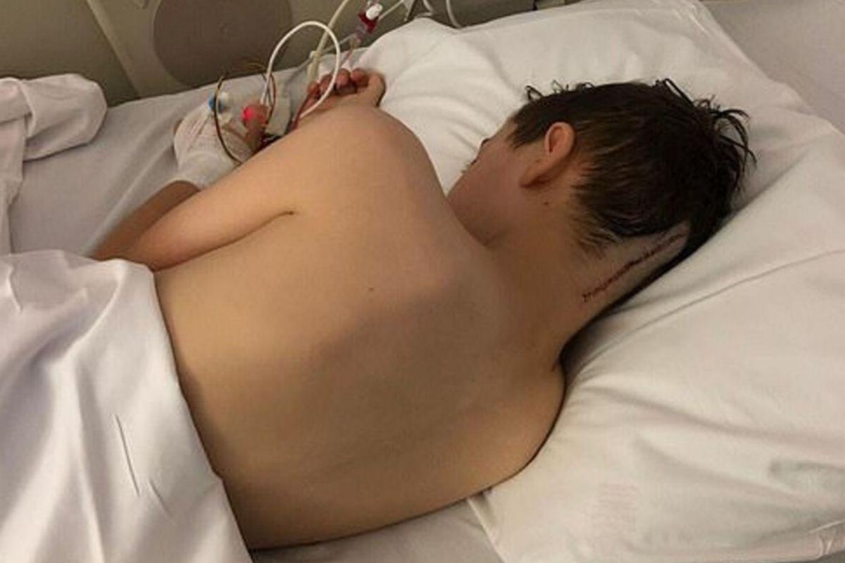 A mãe desconfiou que as dores fossem a falta de óculos