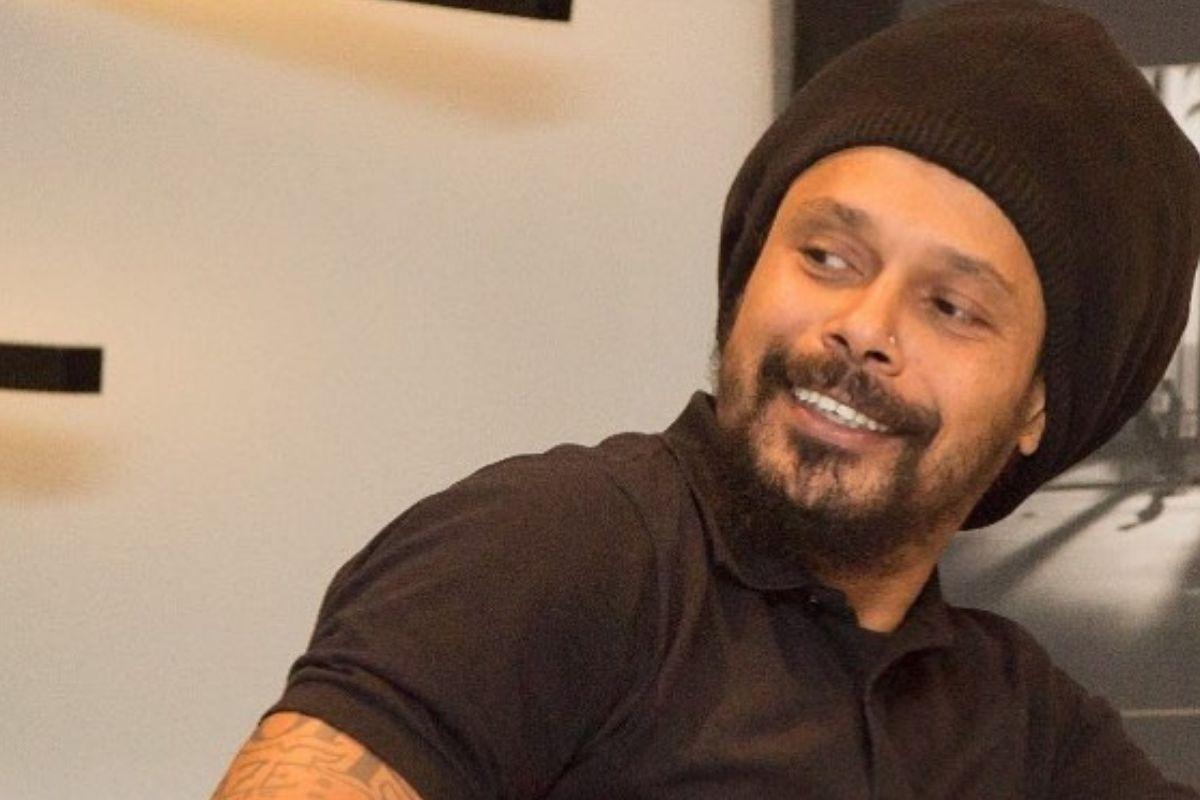 Rosto de Tom é exibido pela primeira vez