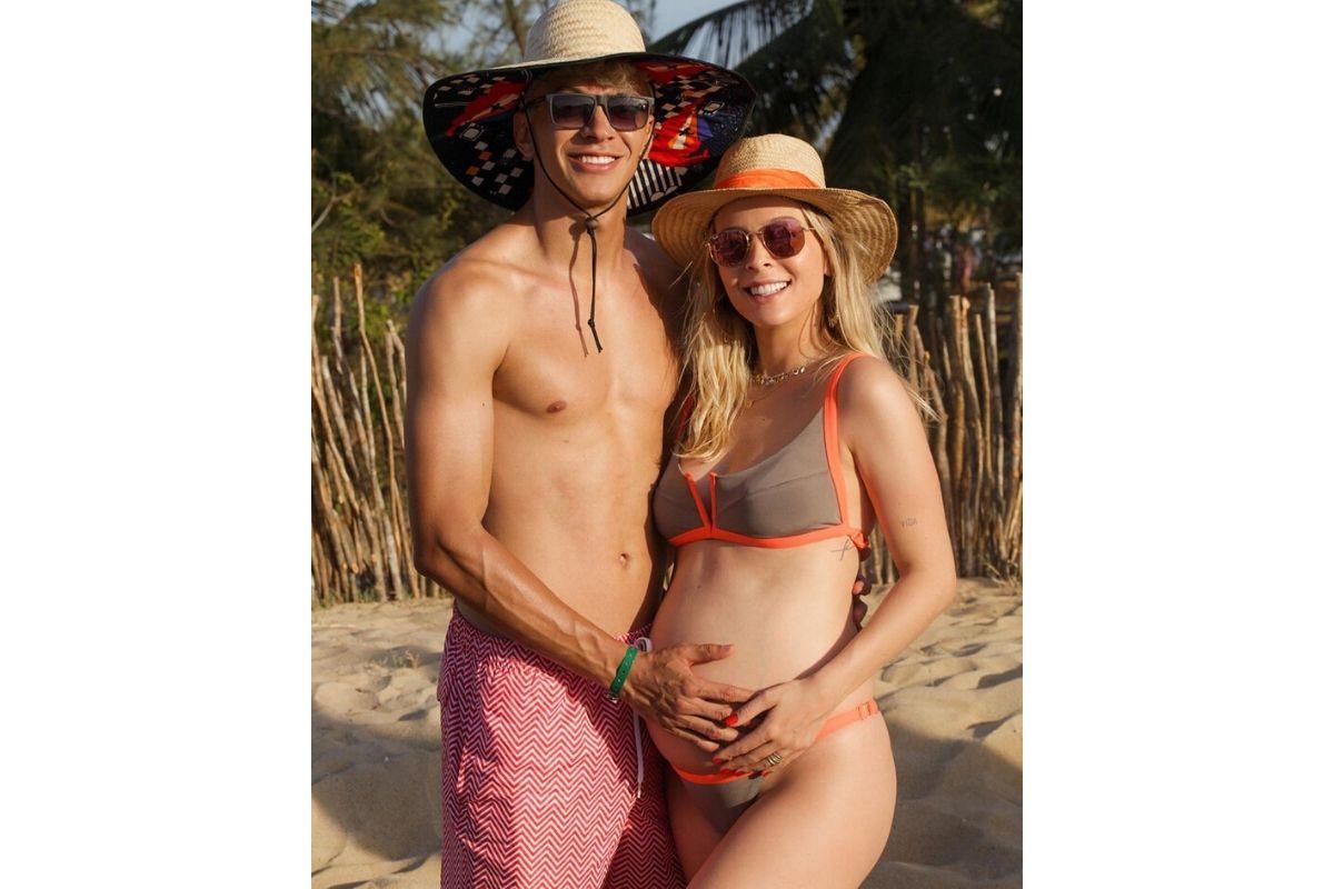 Tata Estaniecki faz vídeo brincando com presente de filha e prova que é a mãe mais divertida