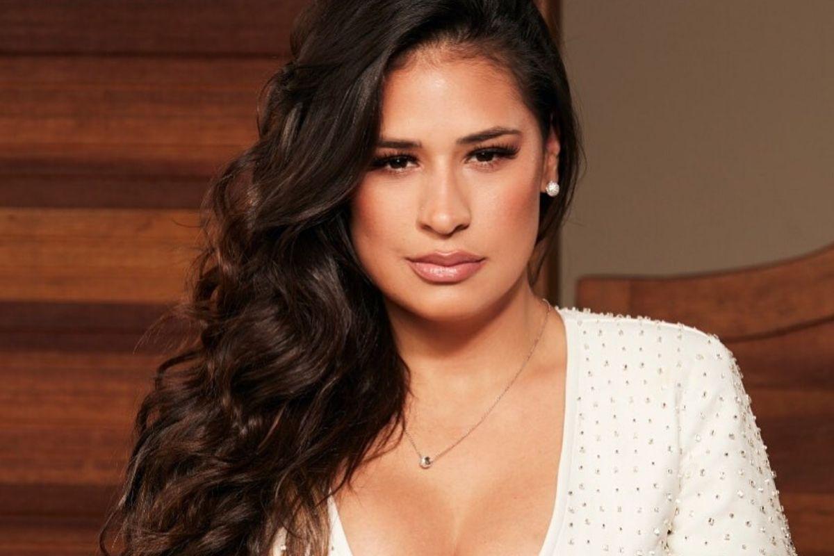 Ela também é mãe de Henry, de seis anos