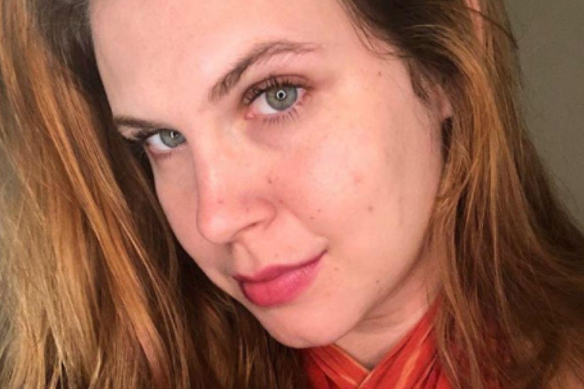 Carolinie é mãe de Bruna e Theo