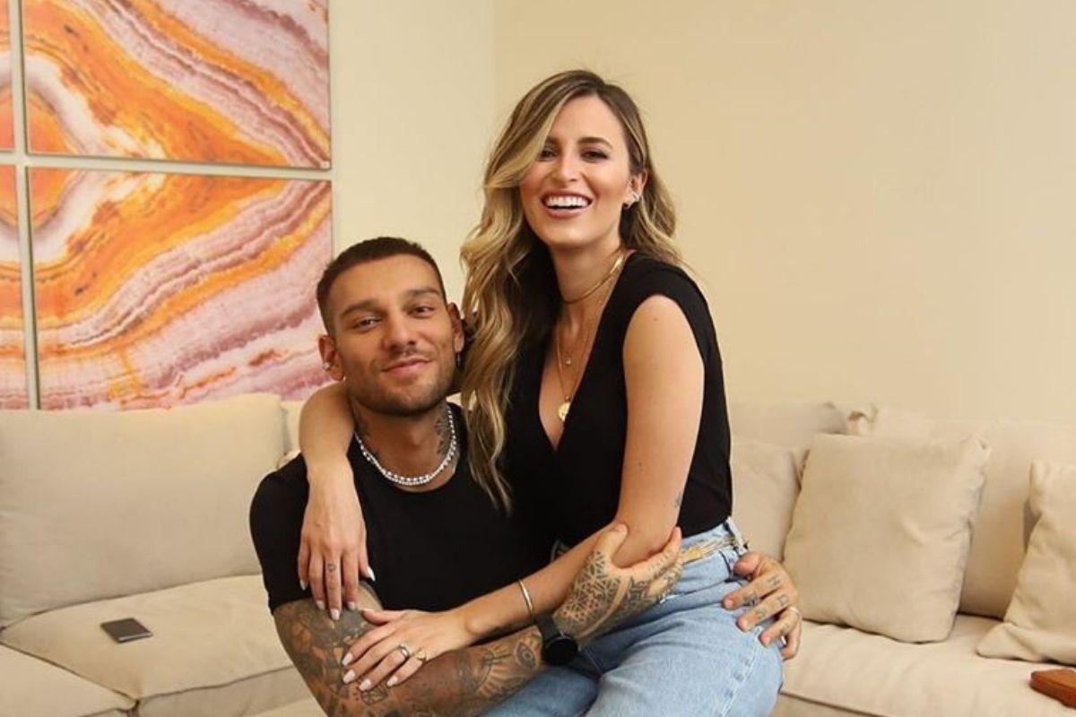 O casal foi criativo ao contar a novidade!