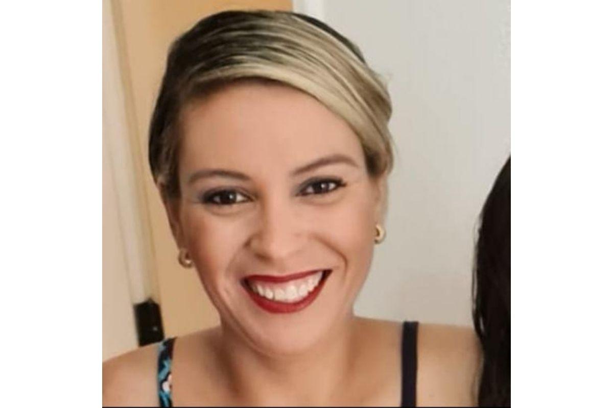 Mulher conhece irmã biológica em trabalho voluntário