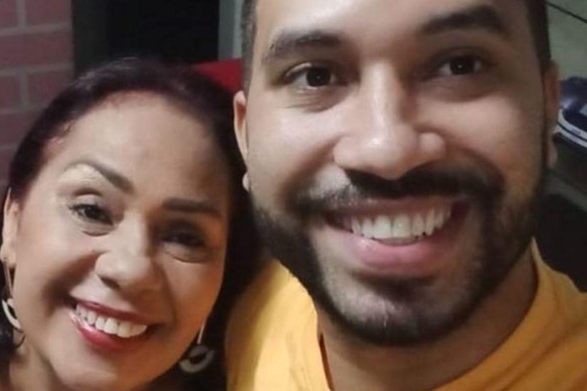Mãe de Gil posta foto de filho dando aula antes da pandemia