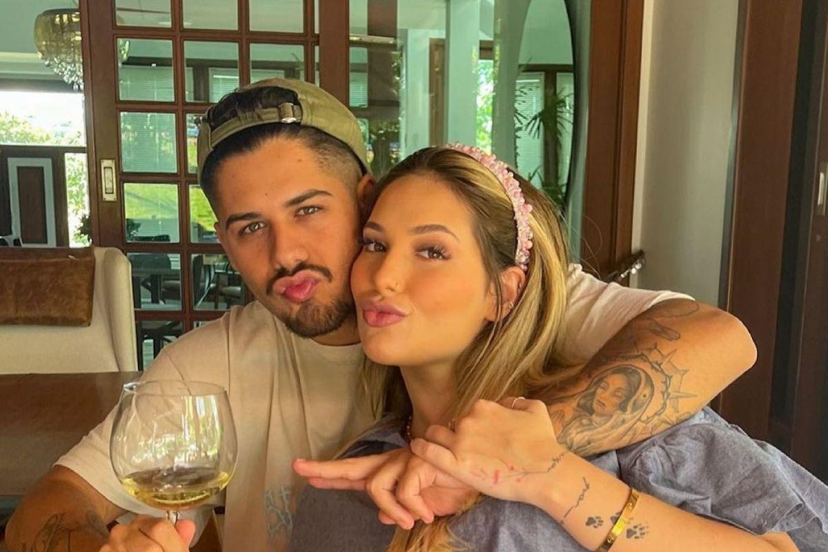 Virginia Fonseca compartilhou algumas imagens com Zé Felipe para comemorar o aniversário do cantor