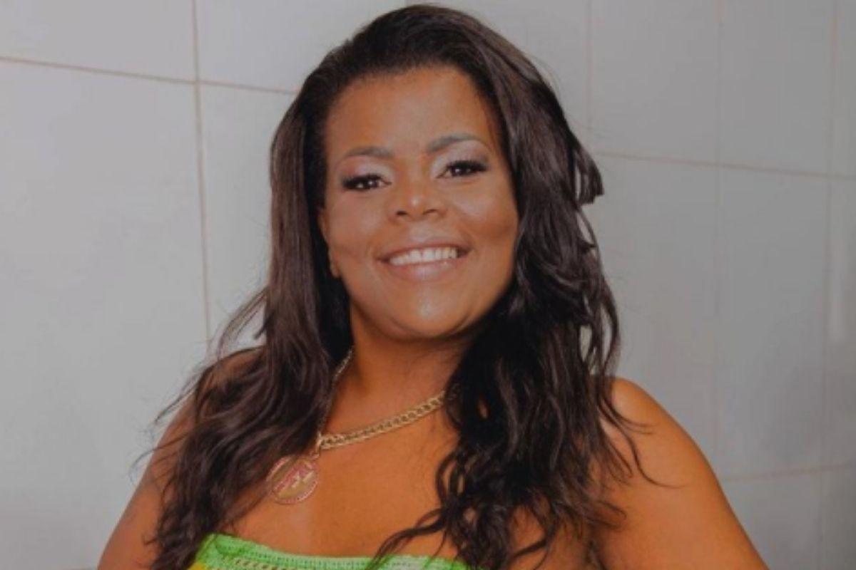 Tati Quebra Barraco fala sobre o filho