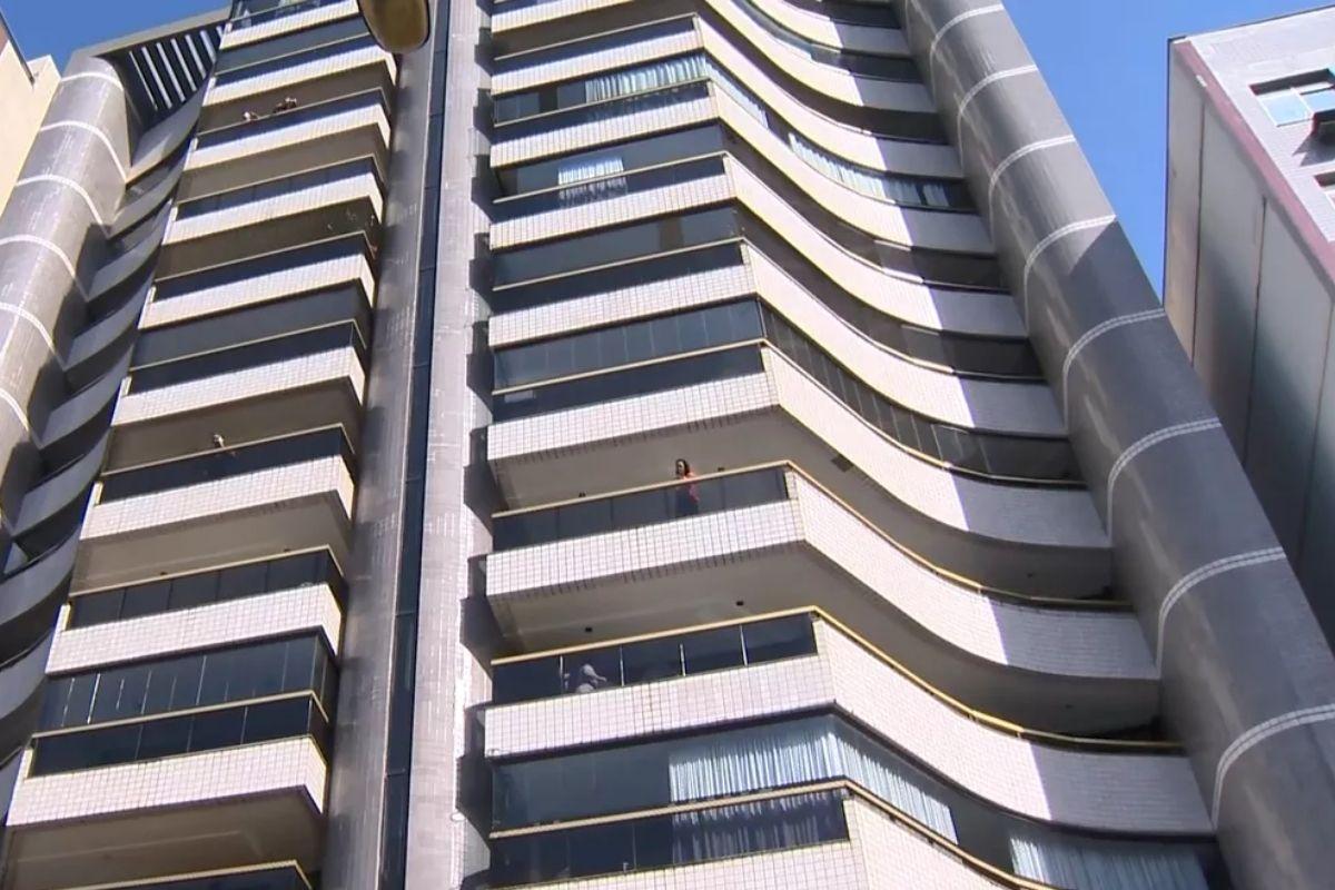 Símbolos religiosos foram encontrados