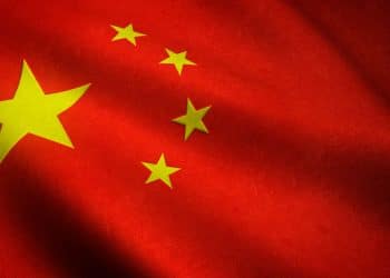 Olimpíadas de Tóquio: Chinesa de 14 anos leva medalha de ouro após realizar 3 saltos nota 10