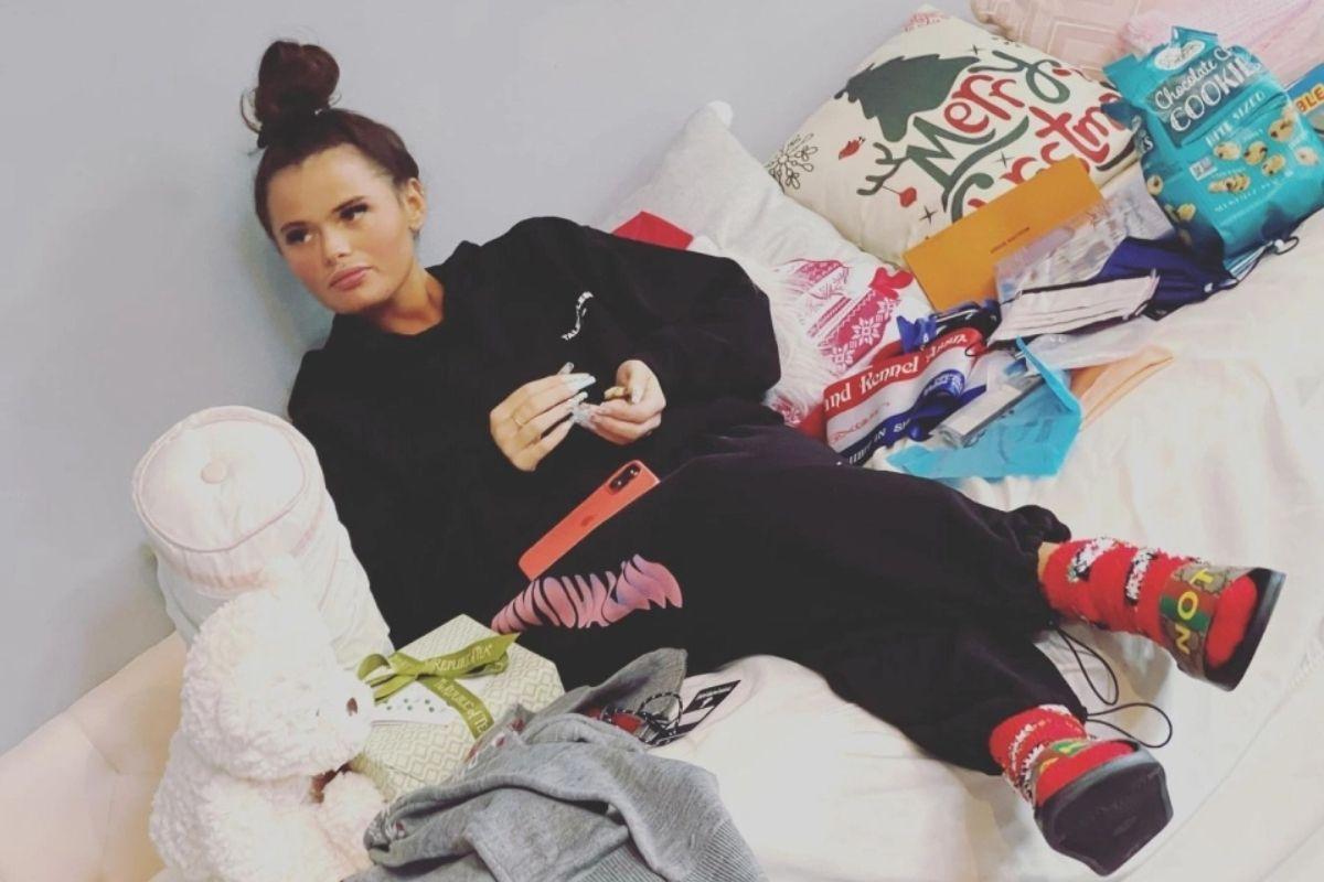 Luxo! Pai presenteia filha bebê com anel de R$ 3 milhões e dá cartões sem limites para os filhos