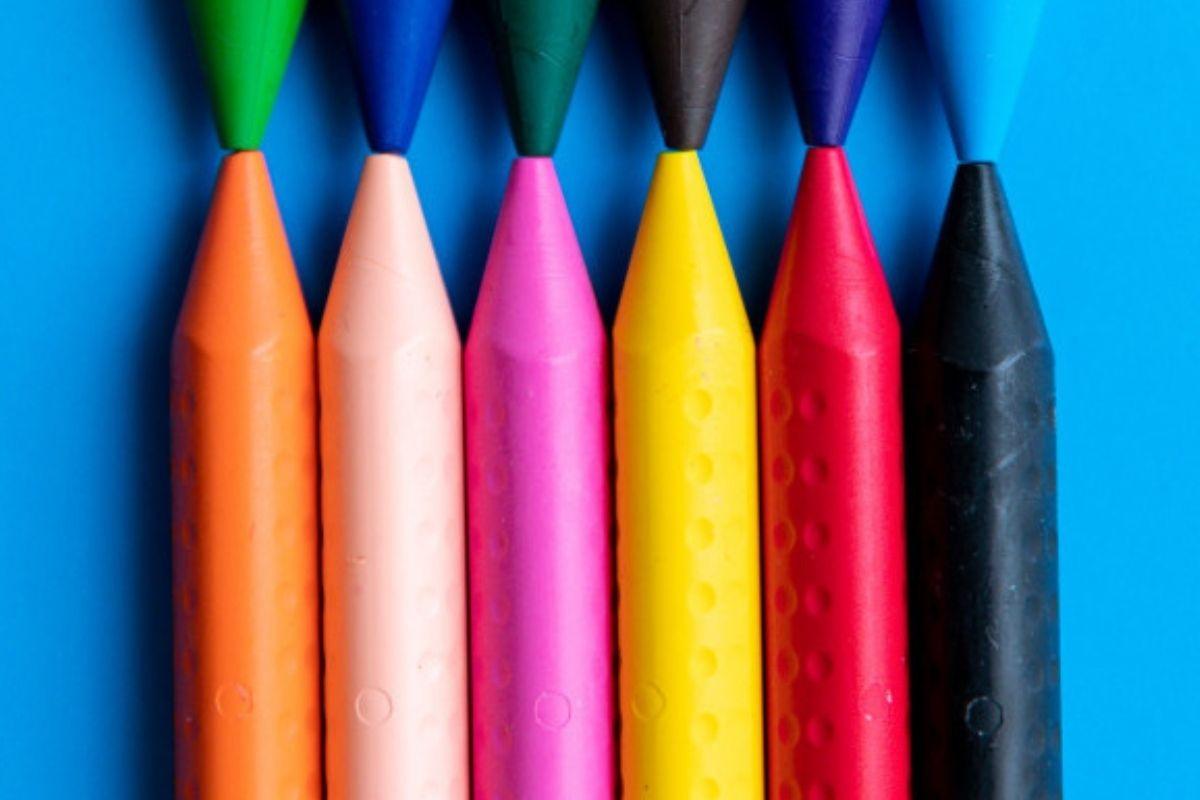 Tapete para Colorir Bilíngue – Play Doh