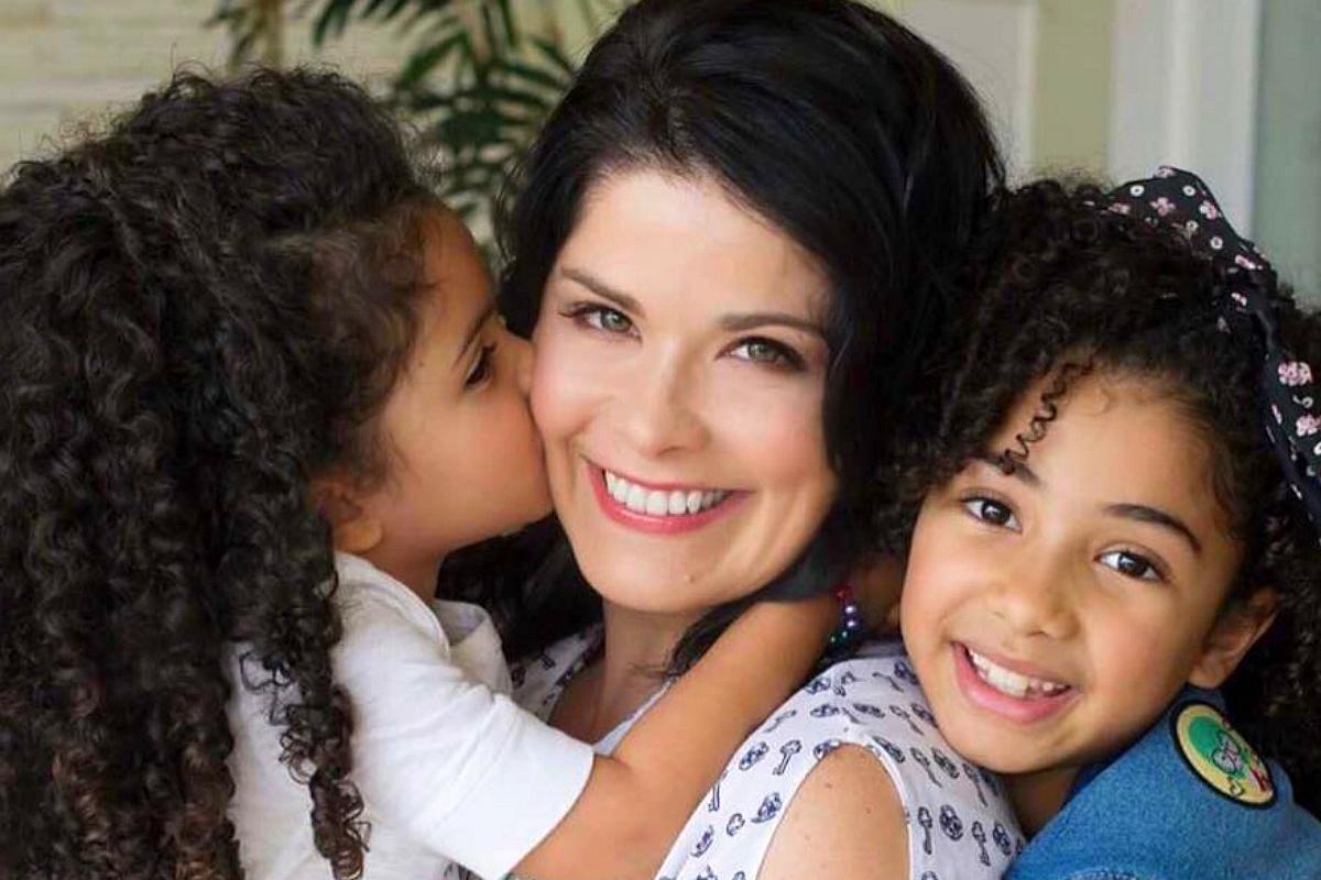 Samara Felippo sobre polêmica envolvendo Marina Ruy Barbosa: “Essa criança ruiva morre por causa disso?”