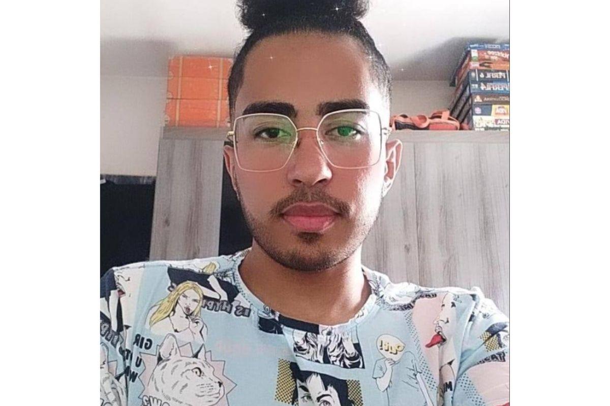 Aluna faz carta para professor que se declarou gay