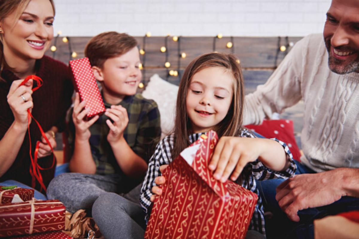 Mãe decide não presentear os Fihos no Natal