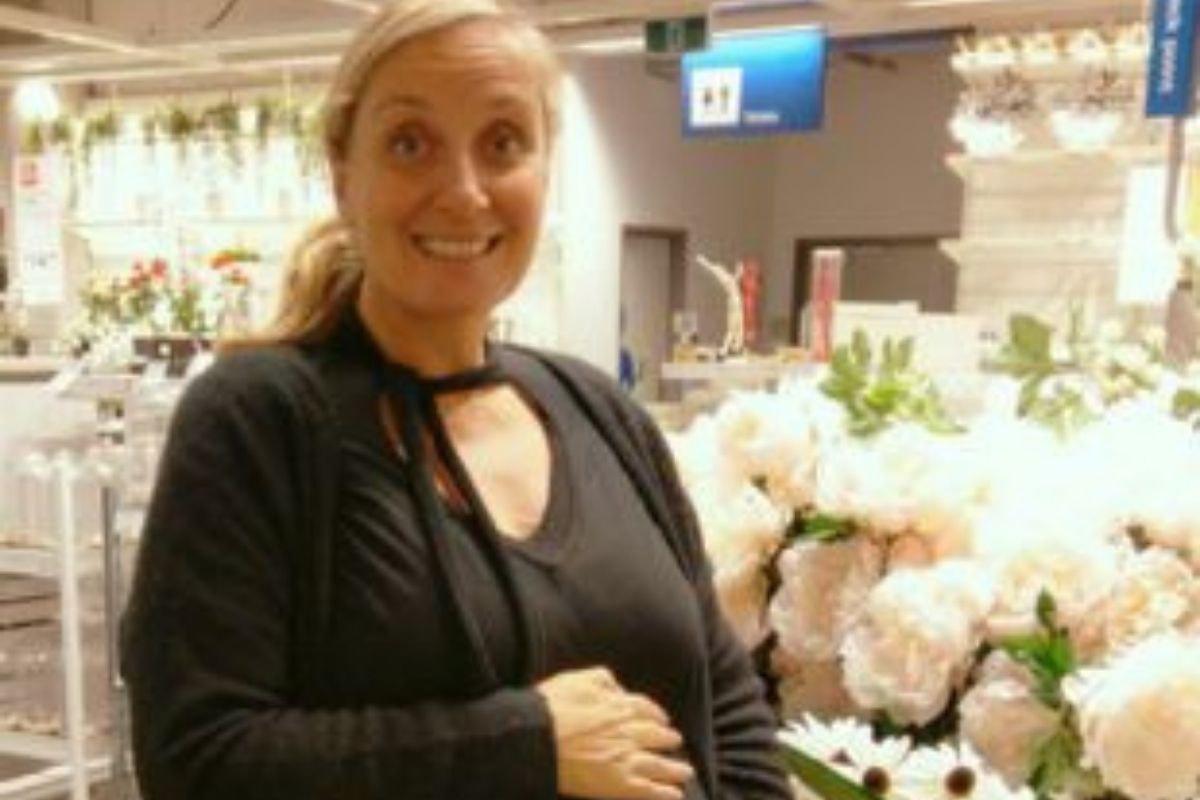 Mãe dá à luz a gêmeas após gastar mais de 40 mil Libras