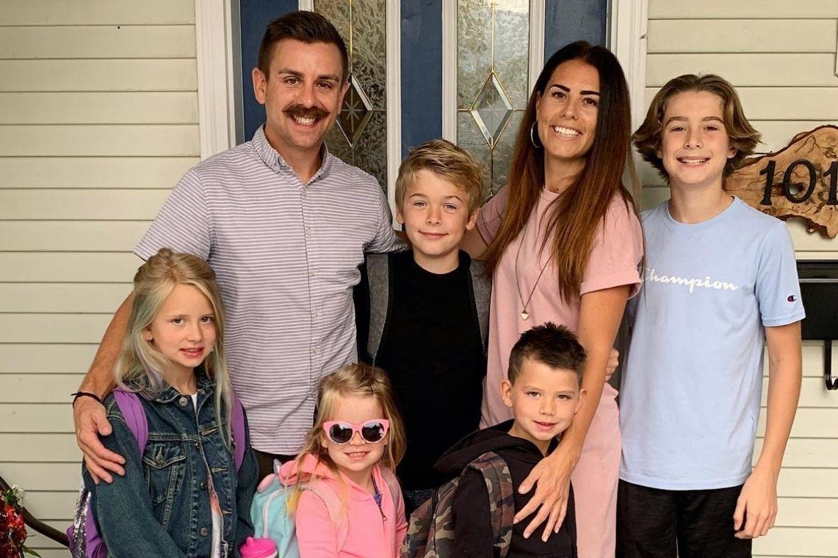 Shelley disse que o casal “separadamente junto” em vídeo no Tiktok