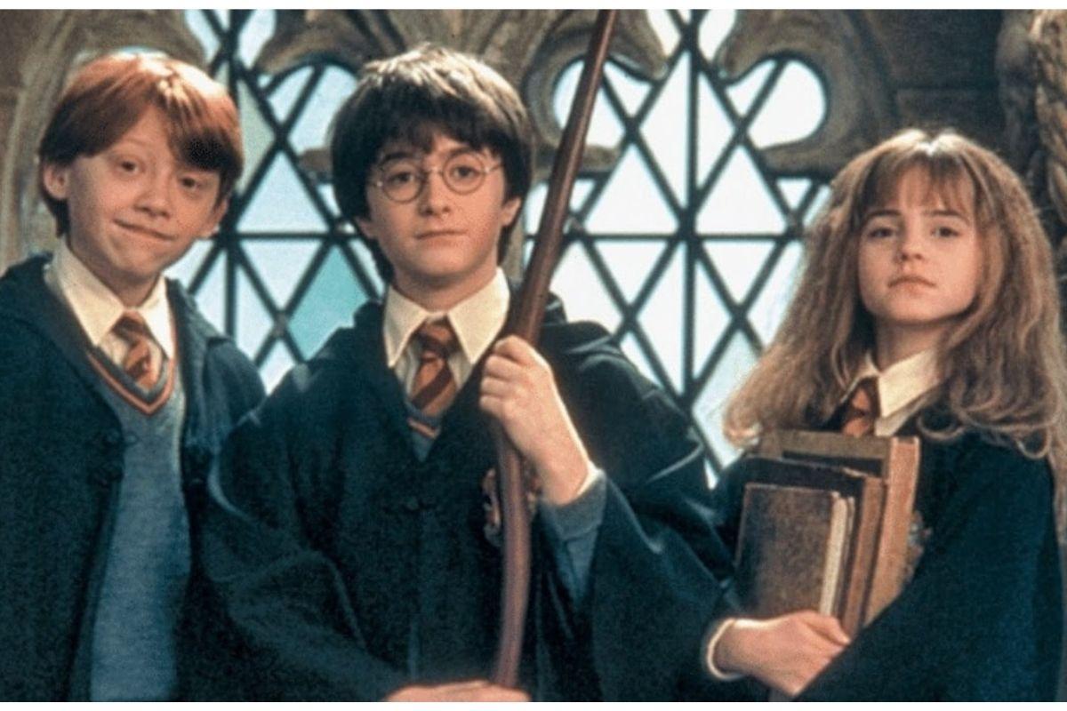 1º edição do livro da saga Harry Potter é vendido por R$2,3 milhões