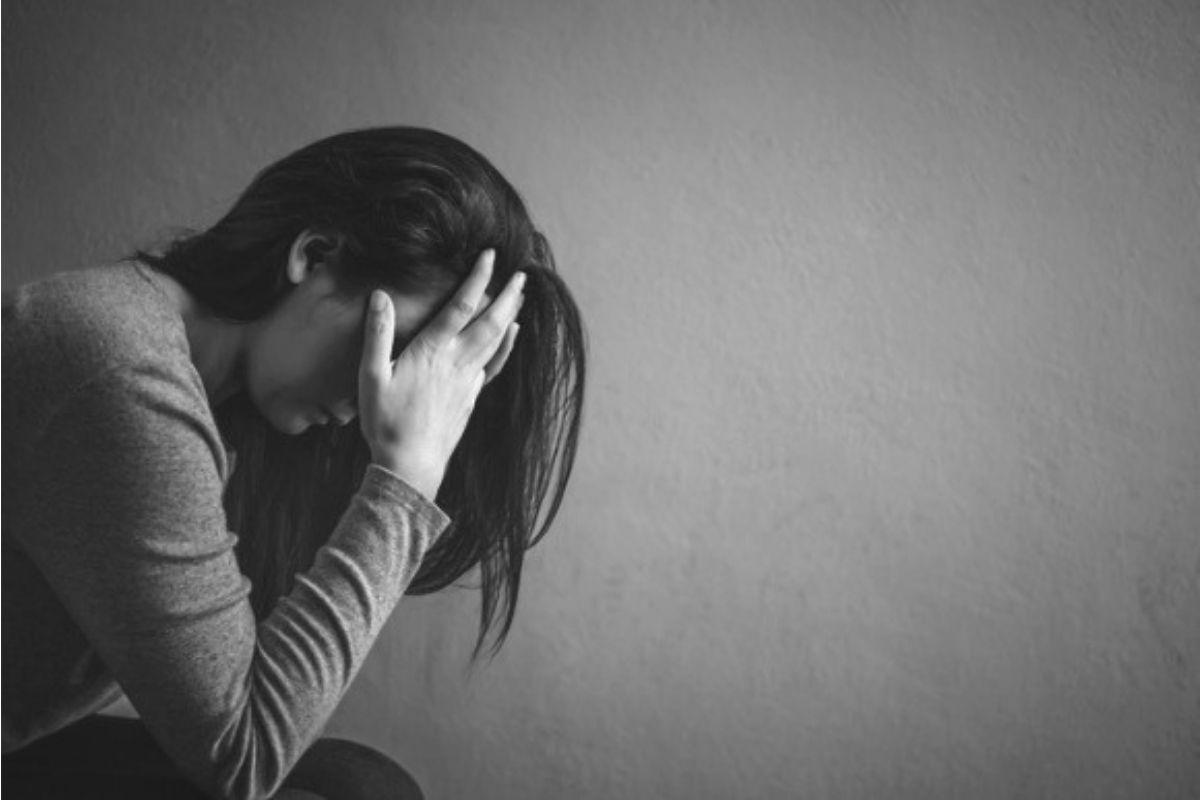 A mulher não sabe se conta ou não para o parceiro sobre a infertilidade