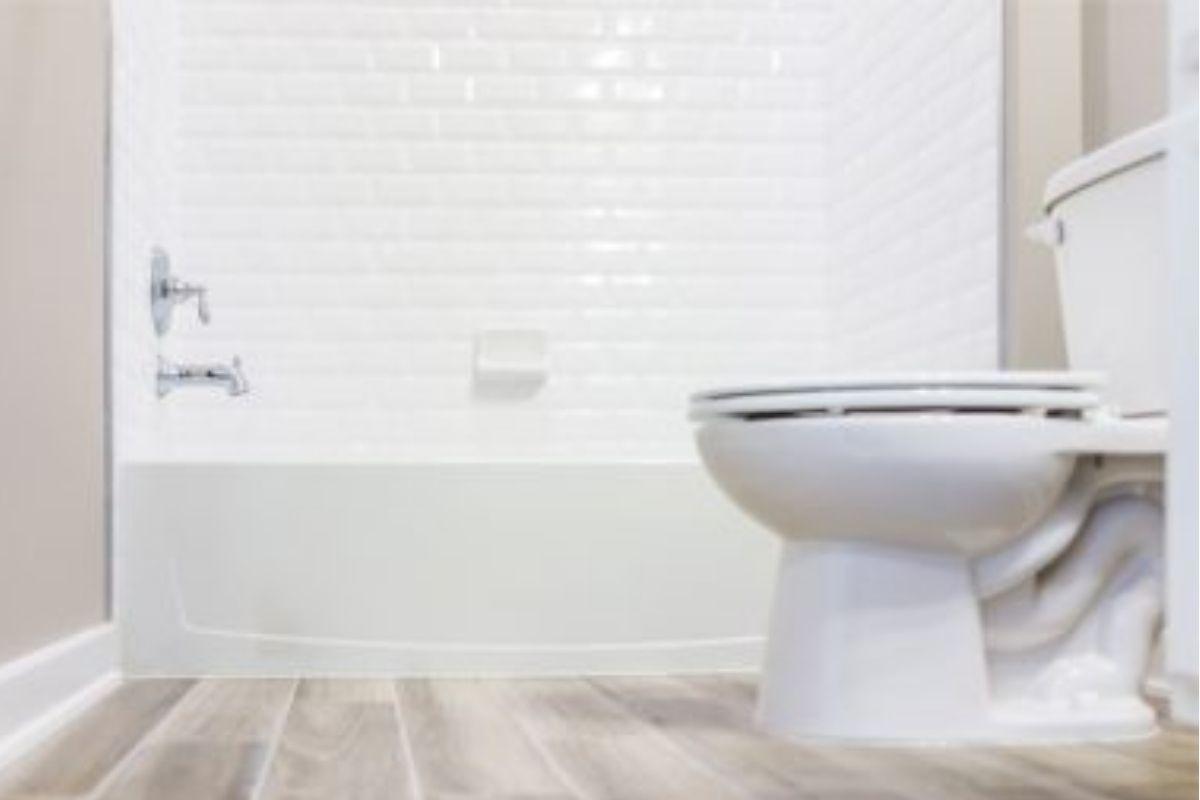 A mulher que teria feito o aborto foi encontrada em meio a muito sangue