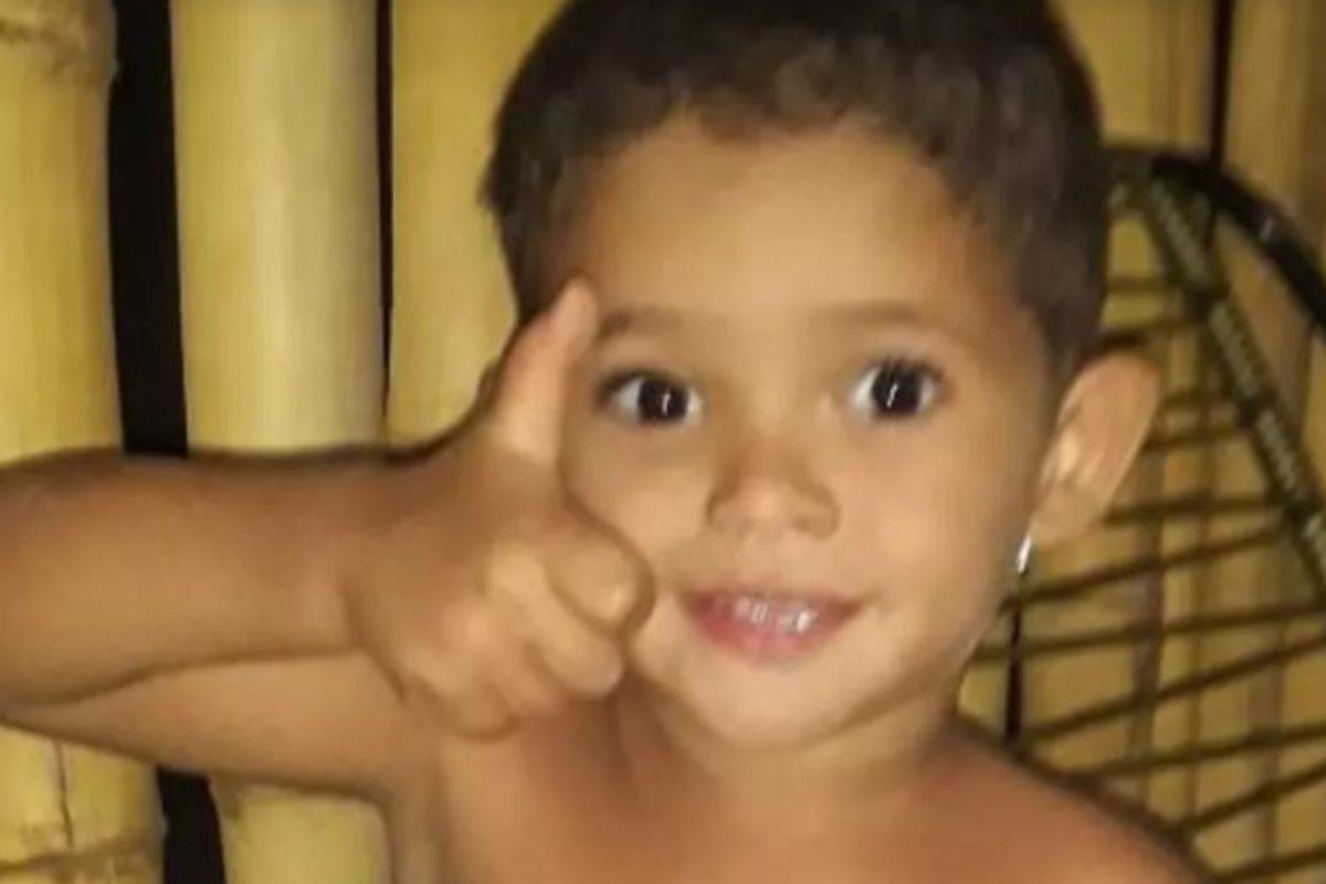 Crianças matam o menino de 5 anos após se desentenderem brincando de bolinha de gude