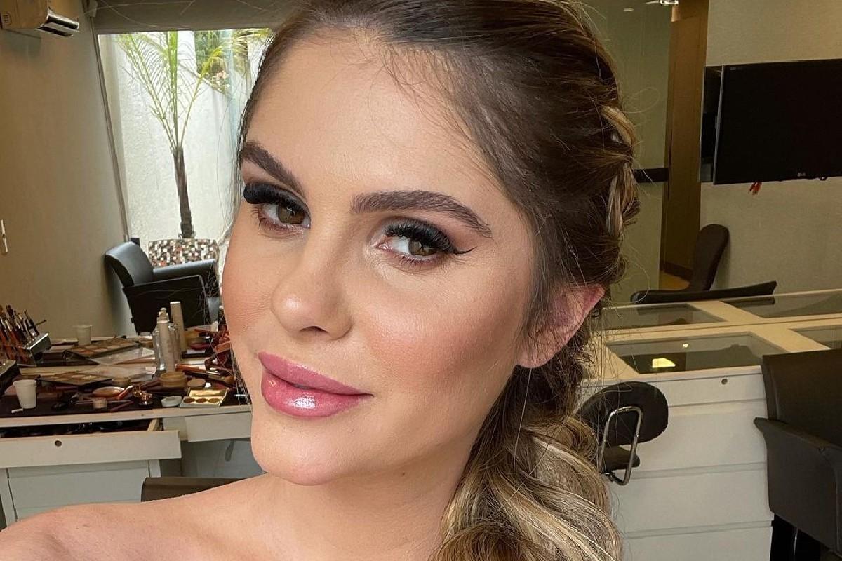 Bárbara Evans mostrou a filha com primeiro look e fãs destacaram semelhança entre as duas