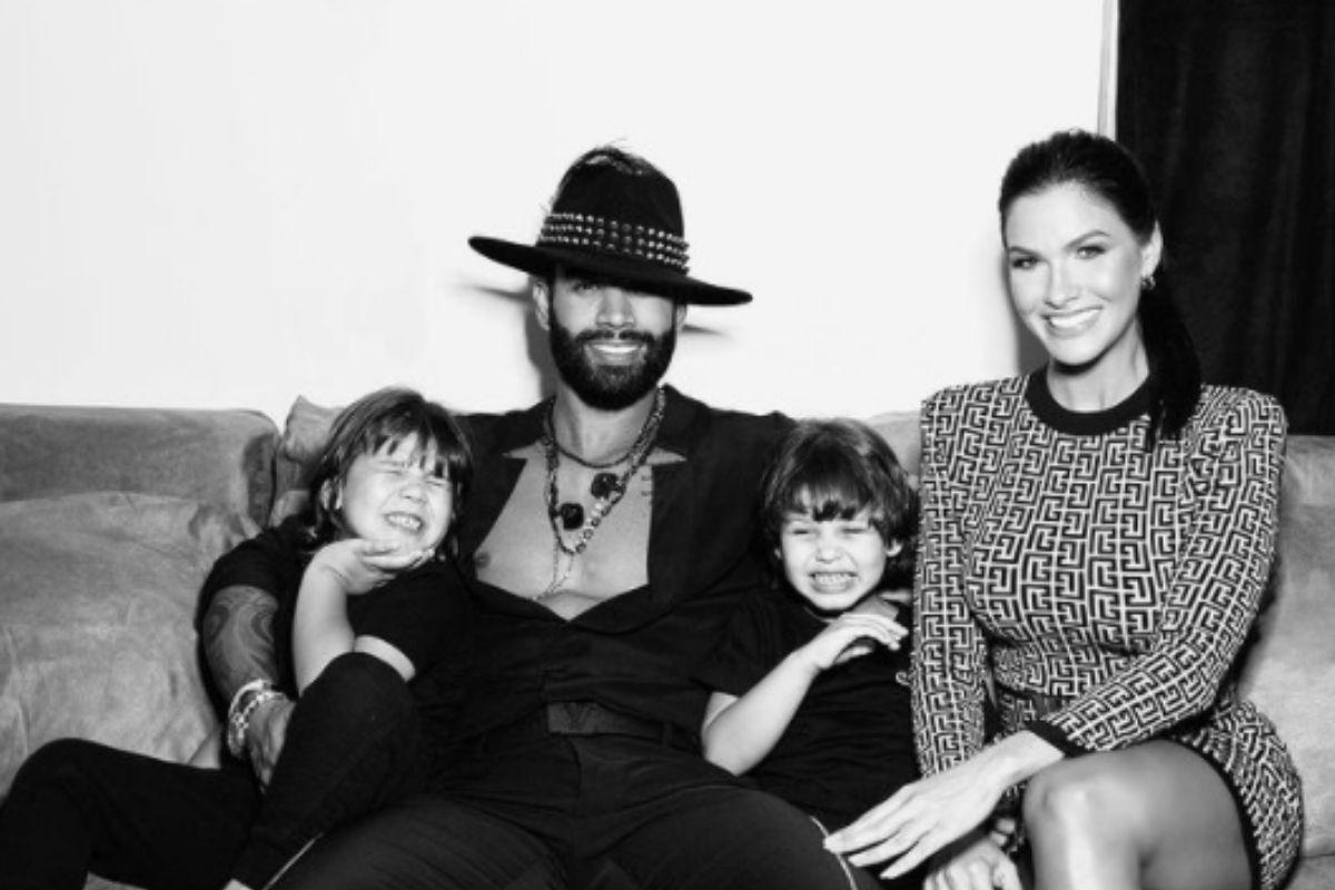 Foto que a influenciadora postou dos filhos