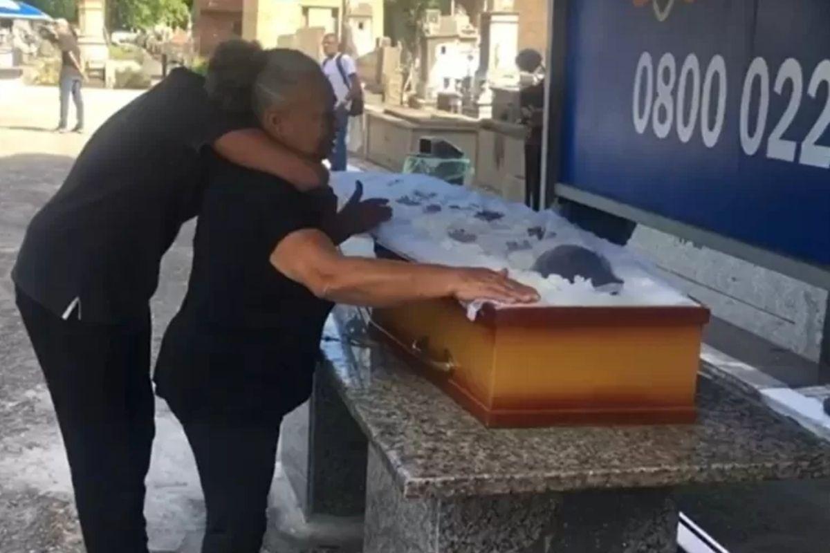 A jovem foi morta a tiros em uma operação policial no Rio de Janeiro