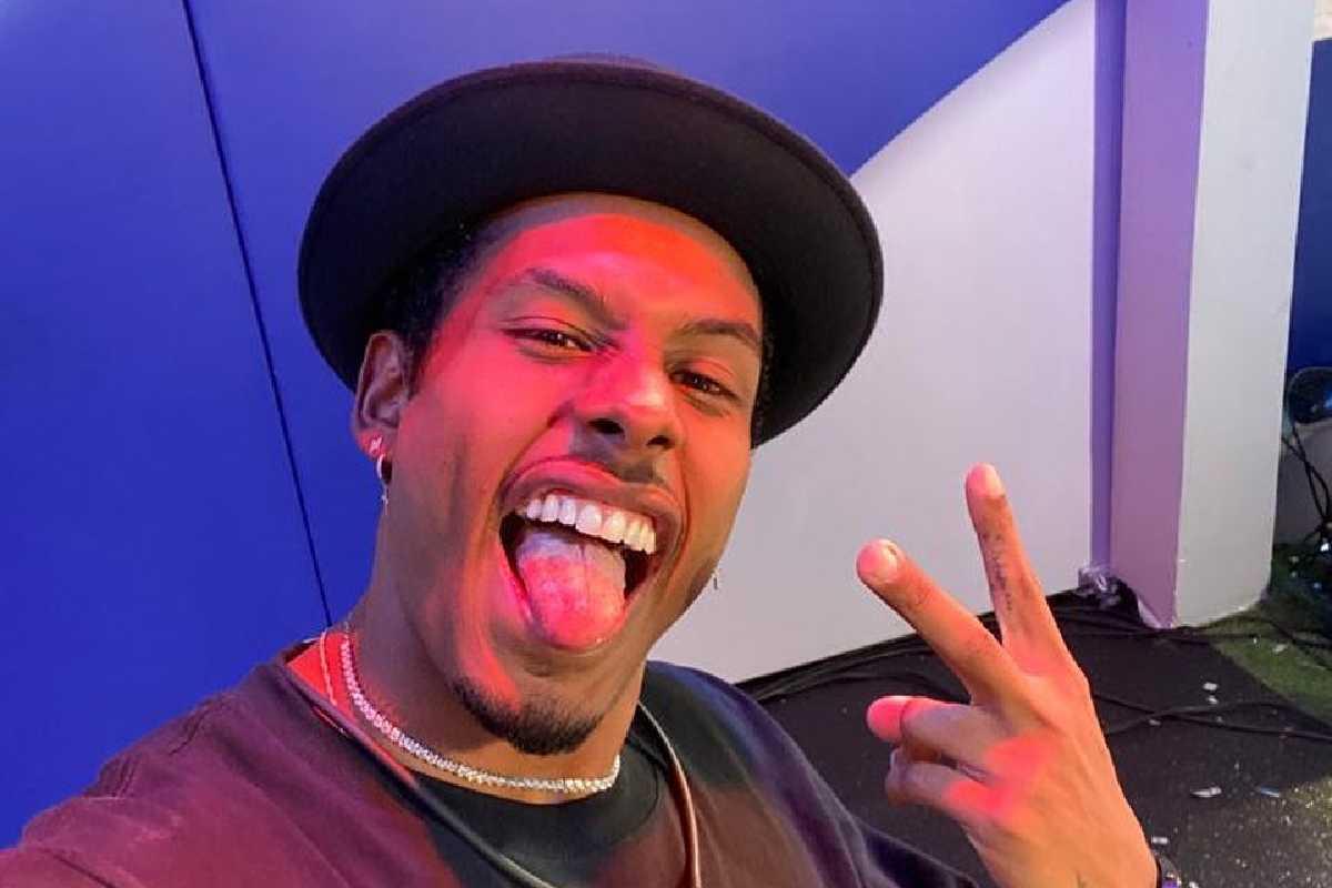 Paulo André conta que pretende usar parte do prêmio do BBB 22 para viajar com a família