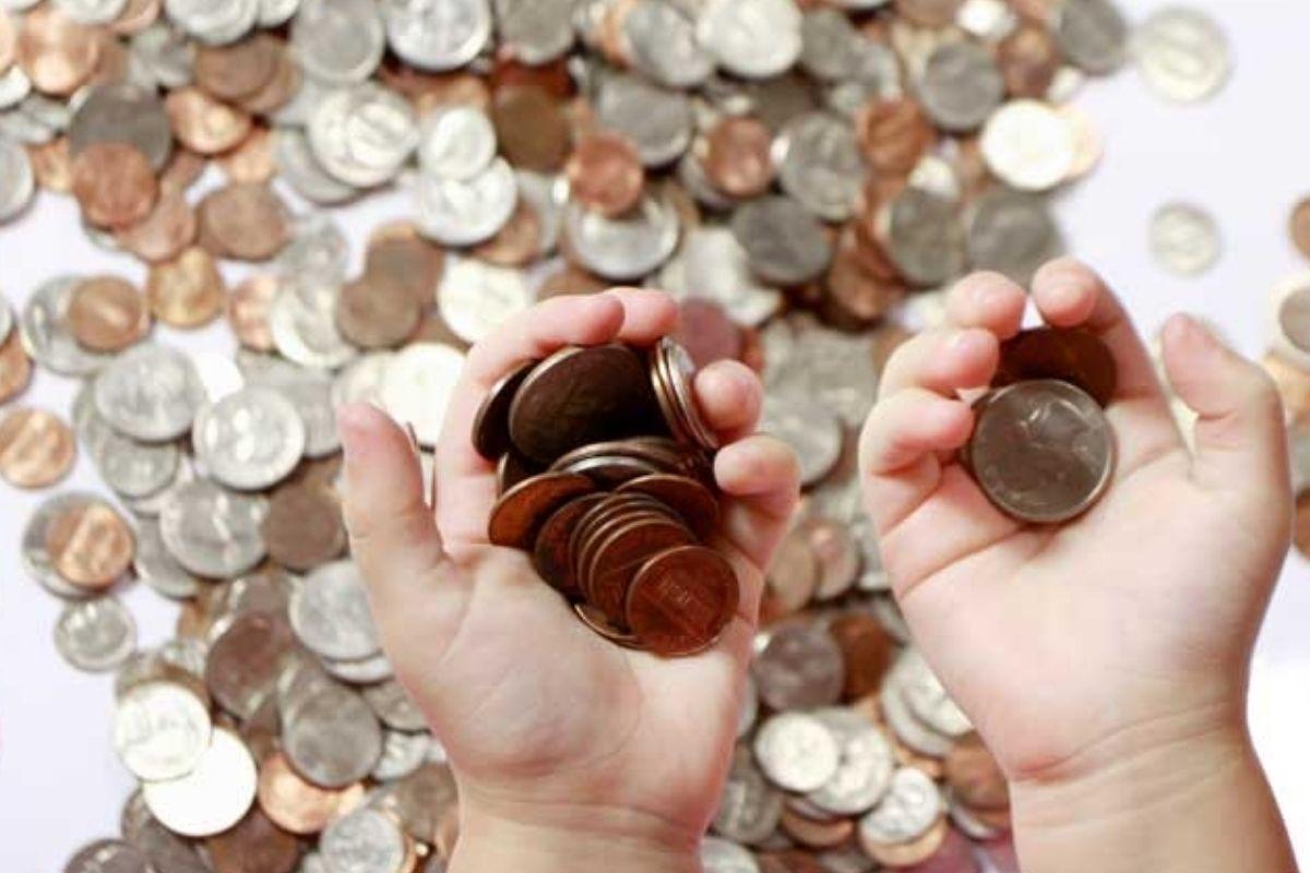 Frances Noble, de 66 anos, ganhou mais de R$ 3,8 milhões após enganar assistentes sociais
