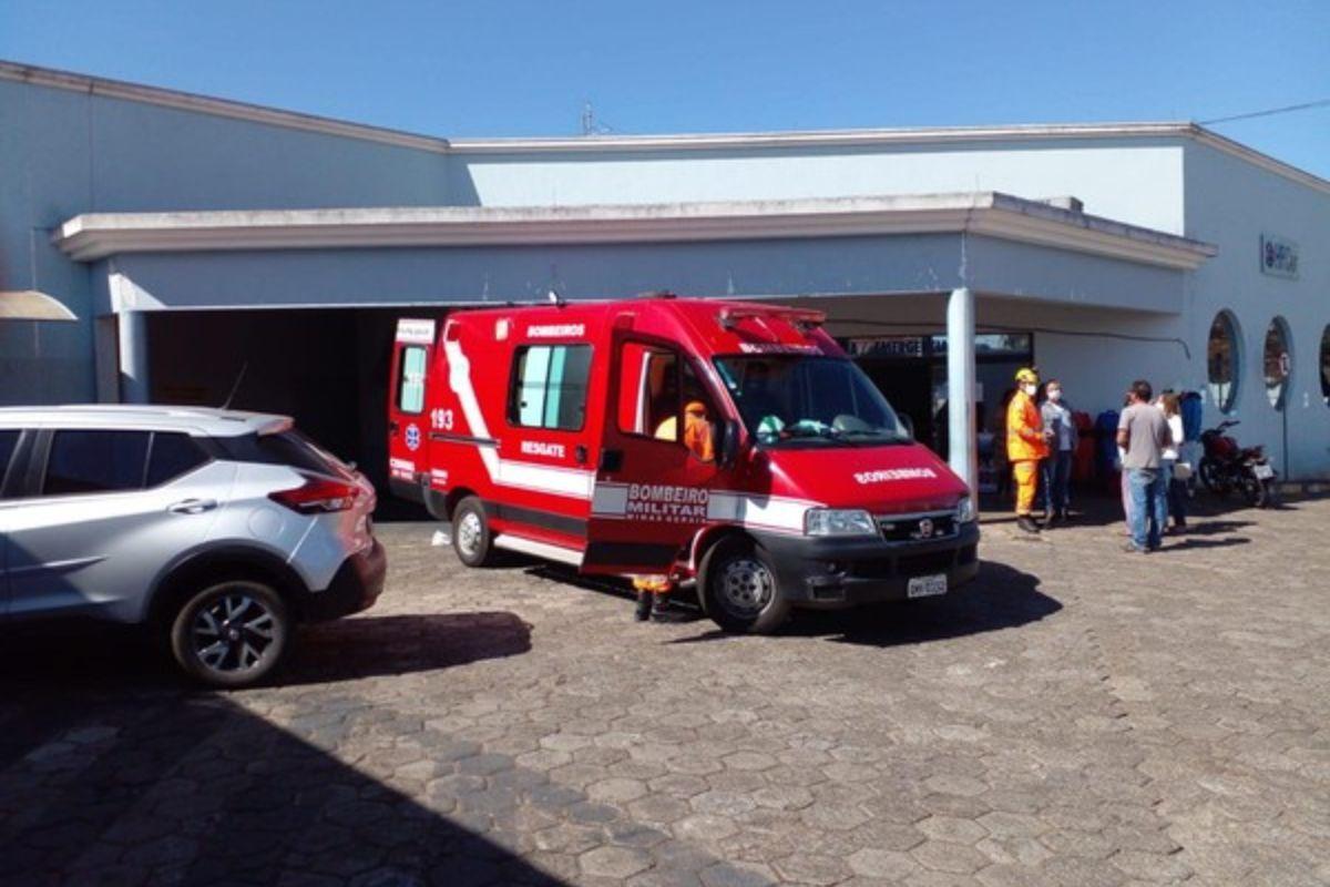 Criança é baleada na cabeça durante brincadeira com revólver