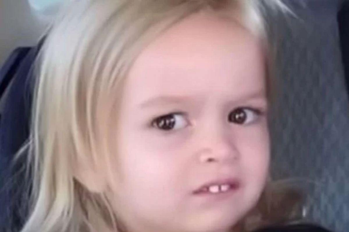 Lembra dela? Mãe da menina do meme ‘Chloe’ afasta a filha das redes sociais: veja como ela está hoje