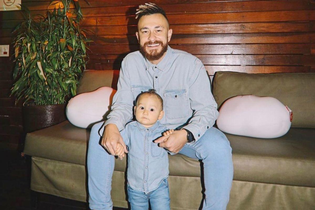 Fred compartilha reação do filho em visita ao pediatra e mostra que Cris não curtiu tanto assim