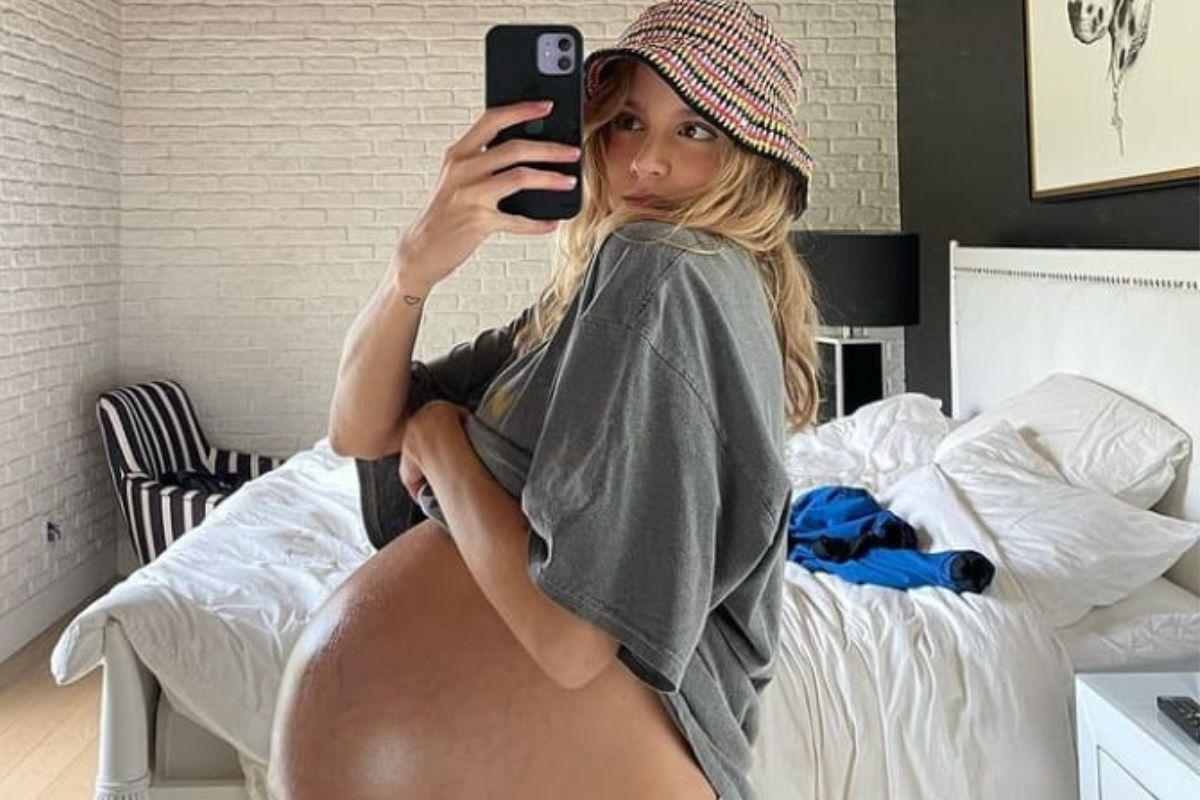 Isabella Scherer mostrou barriga pós-parto dos gêmeos Mel e Bento