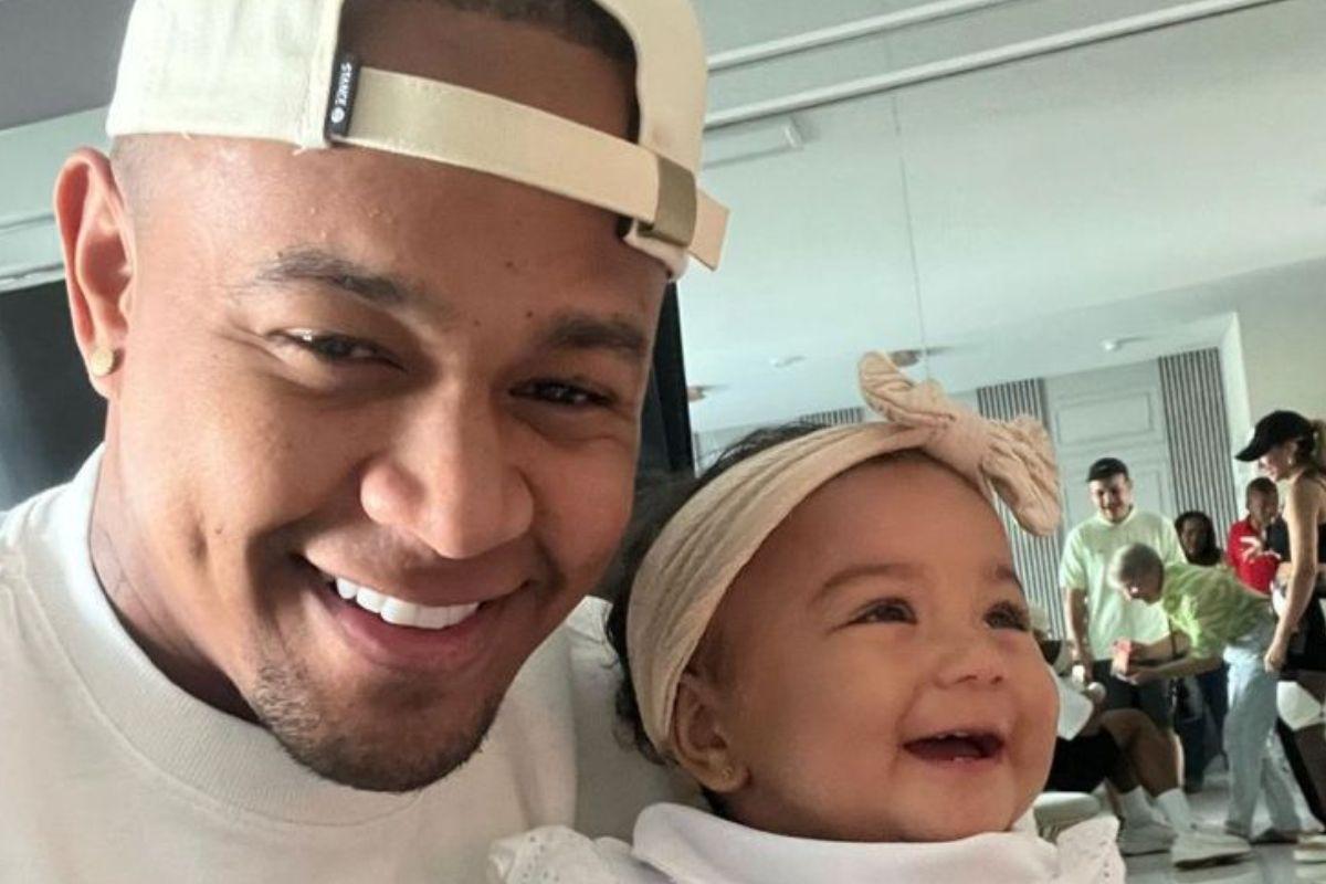 Léo Santana nos cliques adoráveis ao lado da filha, Liz