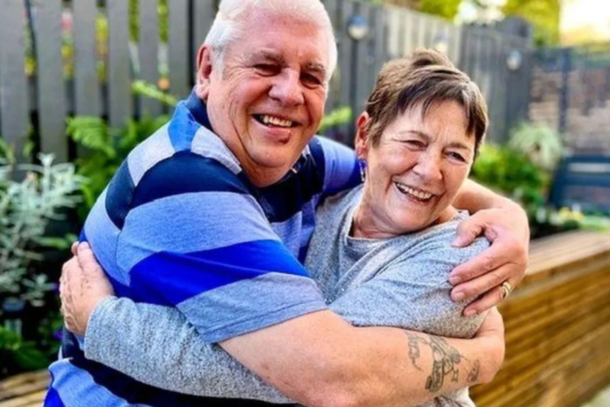 Casal que foi trocado na maternidade se encontra após 20 anos