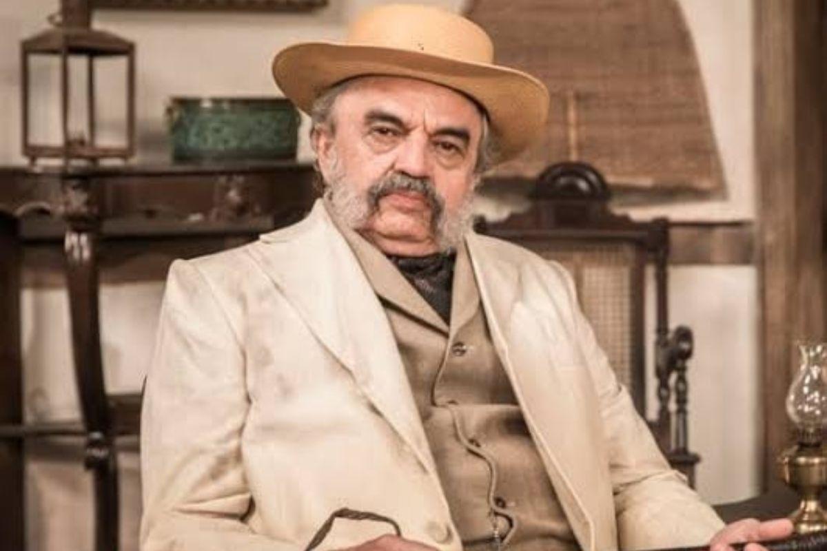 José Dumont foi preso e retirado da novela