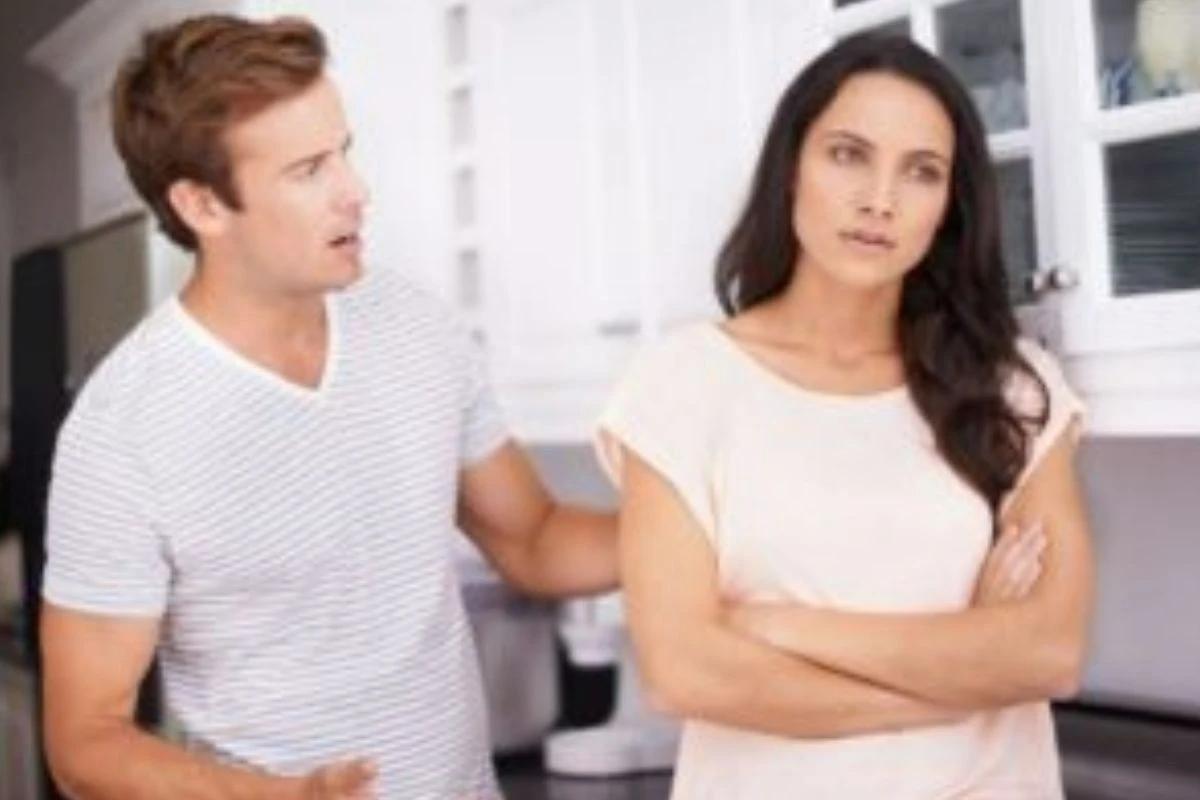 A mãe contou que não gosta das viagens que o marido escolhe