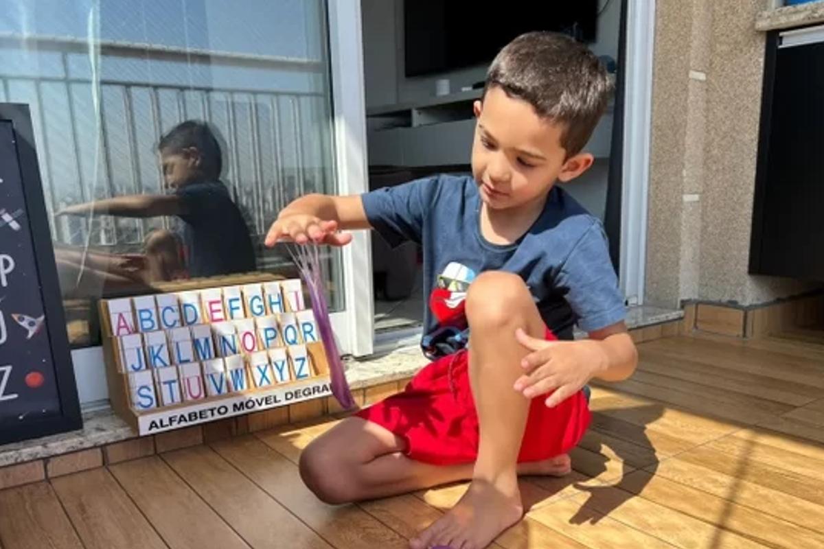 O pai diz que o filho possui alta facilidade em aprender qualquer coisa