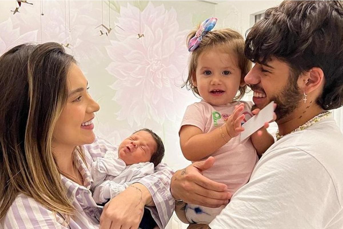 Virginia compartilha novas fotos das filhas