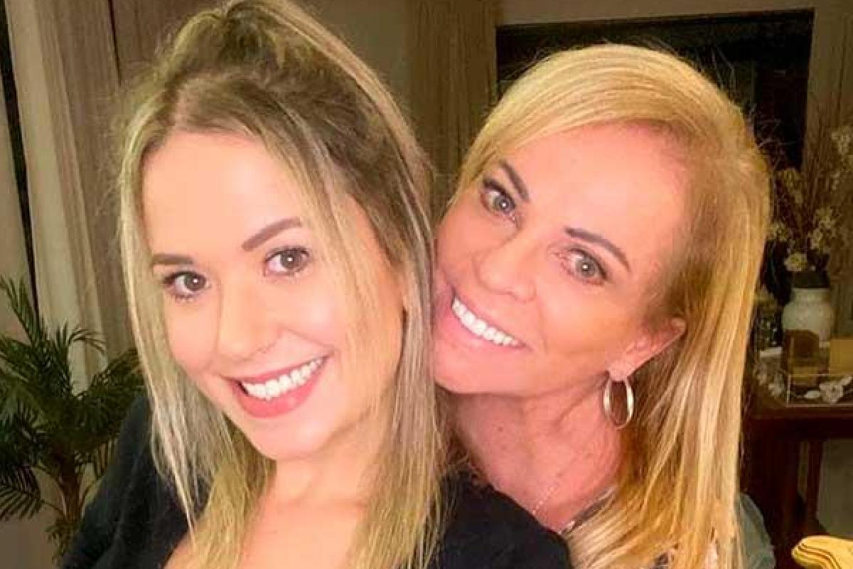 Isabella Passaro e a mãe, Christina Rocha