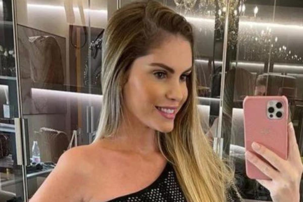 Bárbara ao lado da família