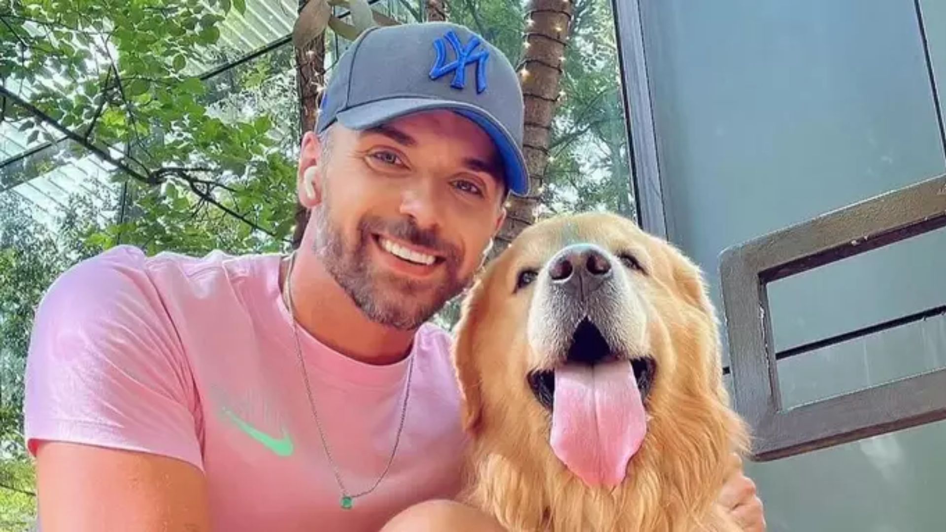 João e Joca abraçados